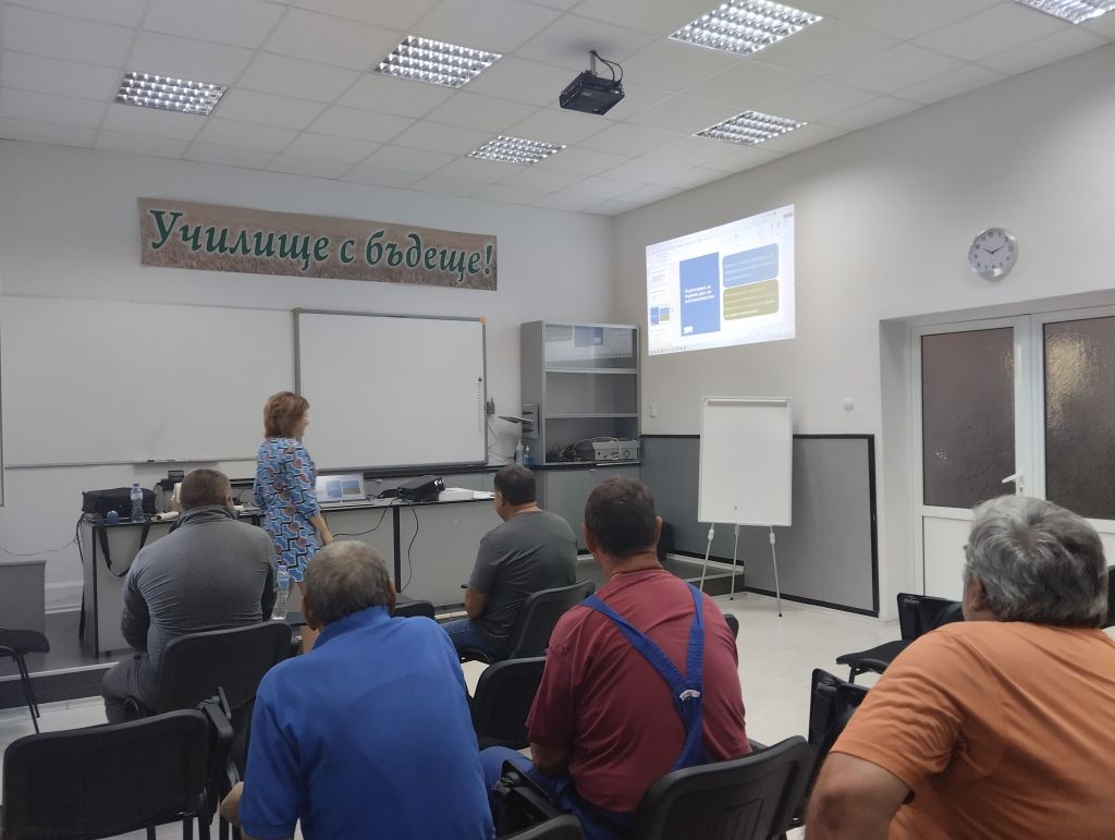 Обучение на наставници по Проект BG05M2OP001-2.014-0001 "Подкрепа за дуалната система на обучение" - ПГАС - Добрич